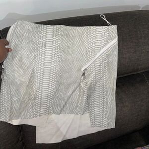 Shakuhachi White Snake Print Mini Skirt